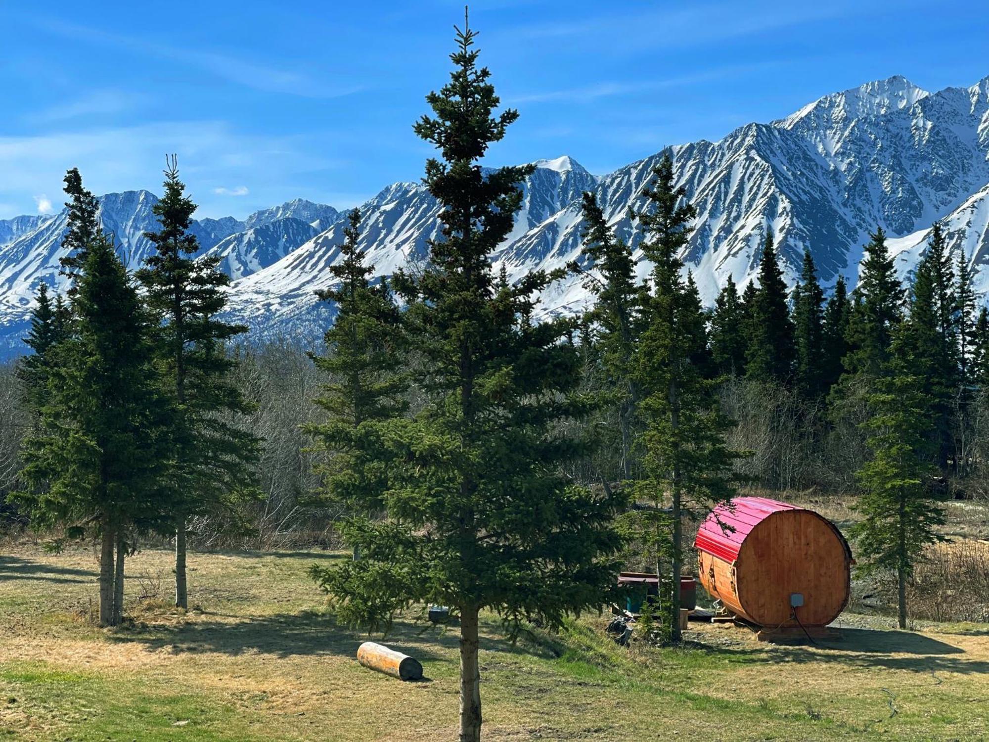 Mount Logan Ecolodge & Retreat Center Haines Junction Exterior foto