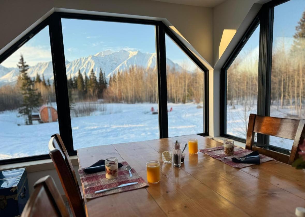 Mount Logan Ecolodge & Retreat Center Haines Junction Exterior foto